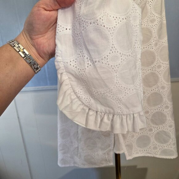 Isaac Mizrahi Size 8 White Scalloped 3/4 Semi Sheer Button Up Eyelet Blouse - Picture 6 of 12